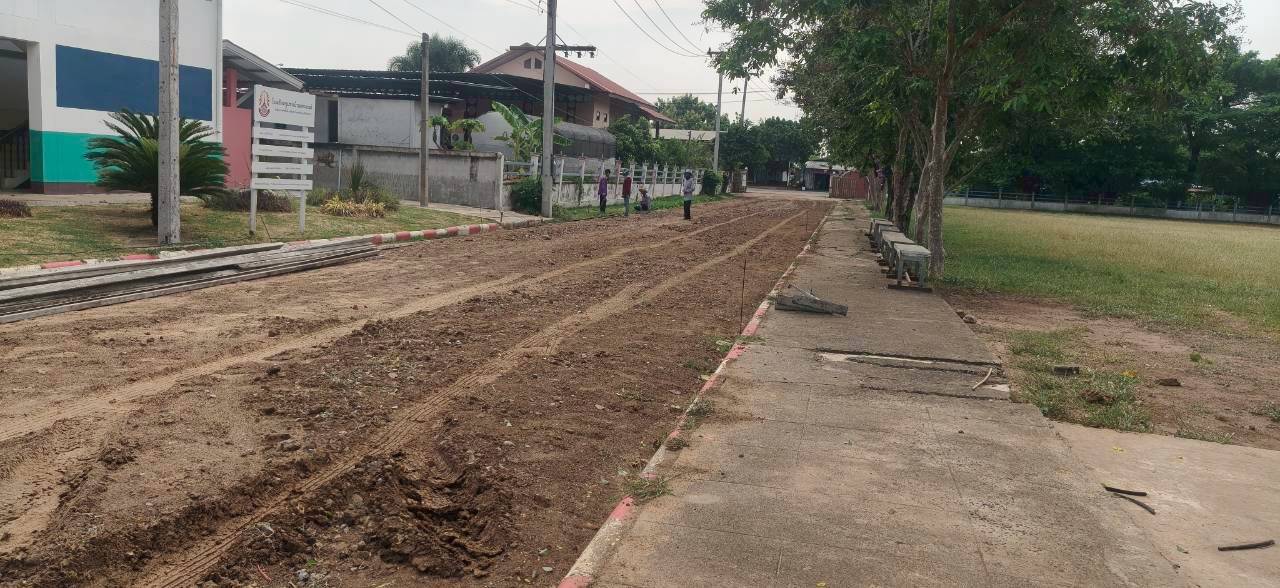 อาจเป็นรูปภาพของ พื้นหญ้า
